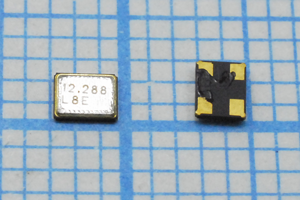 12288 \SMD02520C4\ 8\ 10\ 15/-40~85C\SMD2520\1Г